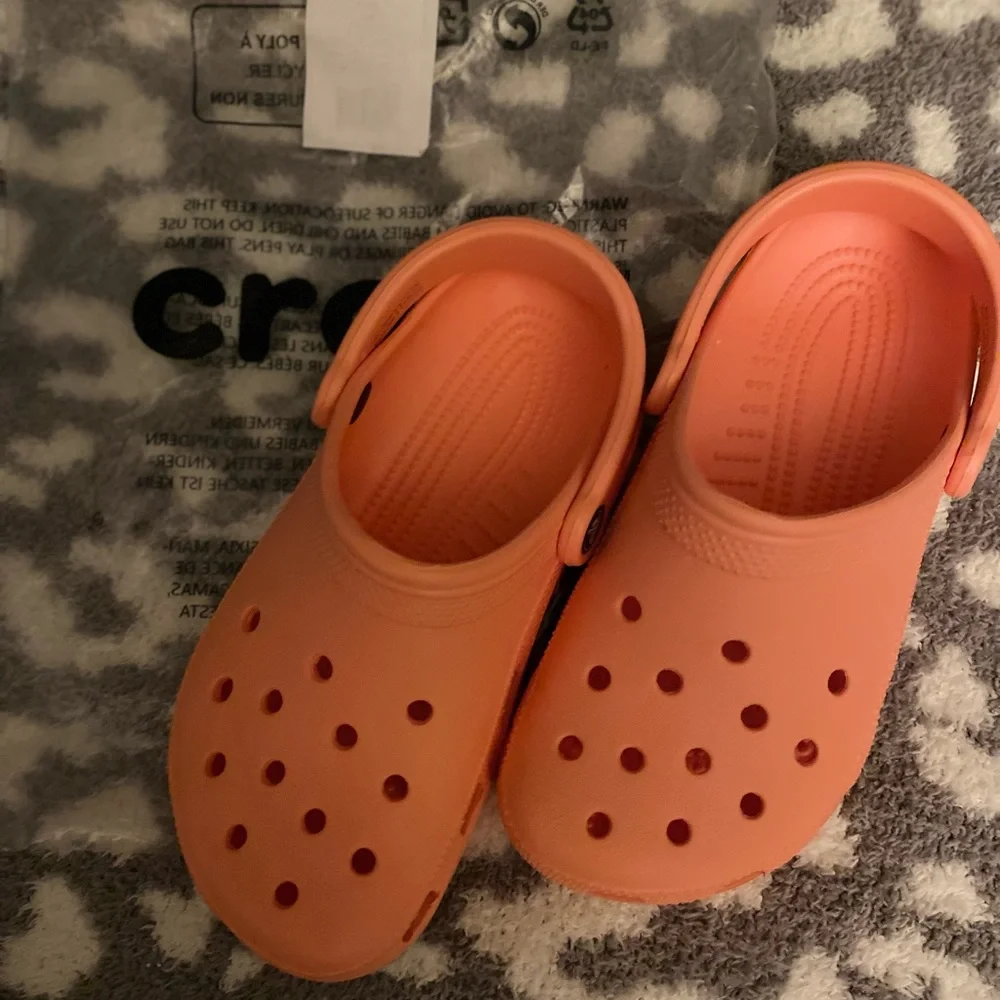 🐊 Crocs - Picture 8 of 8